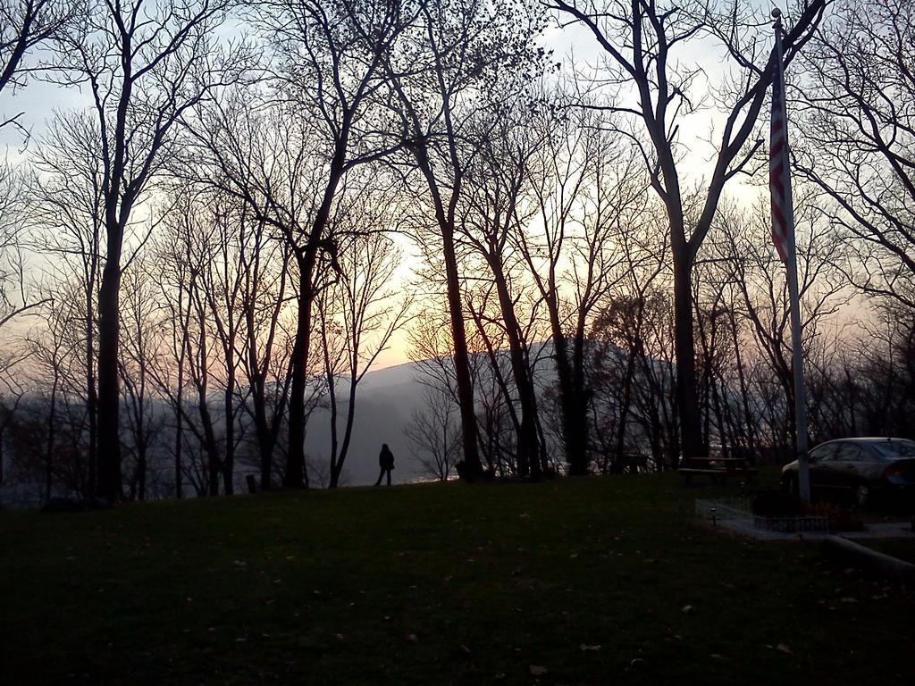 Hi-Harpers Ferry Hostel & Campground Knoxville Екстер'єр фото