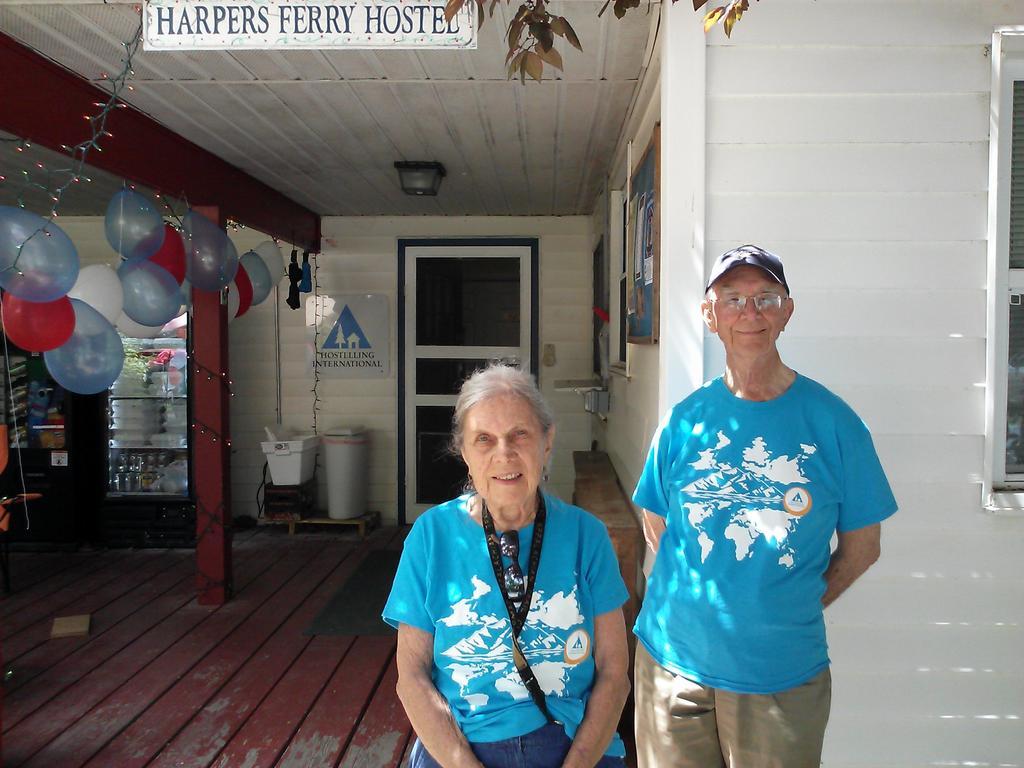 Hi-Harpers Ferry Hostel & Campground Knoxville Екстер'єр фото